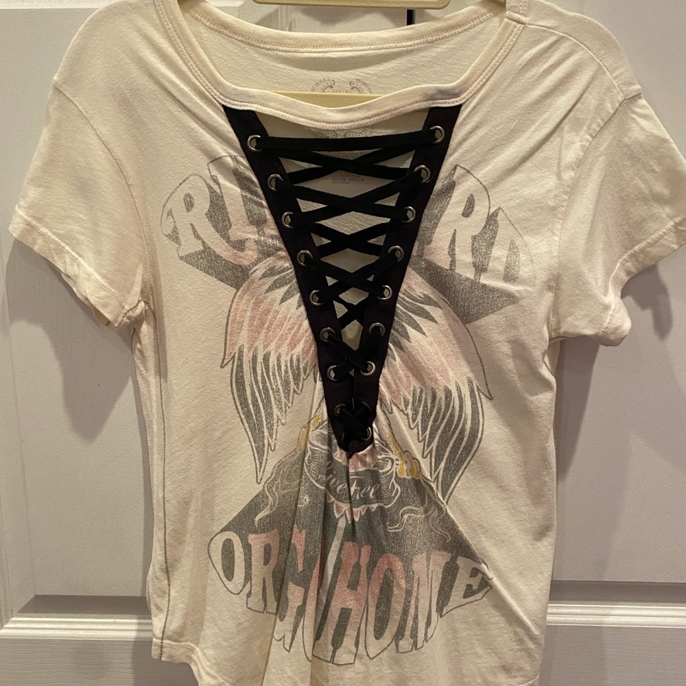graphic lace up tee